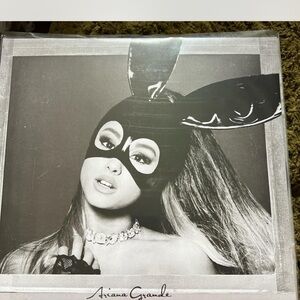 Ariana Grande Dangerous Woman Vinyl